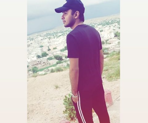 Arsalan-Ali-on-Instagram_-_وہ-بارش-کے-تسلسل-میں-،0Aمجھے-بوندوں-کی-مانند-یاد-ائے۔__CEVJPG